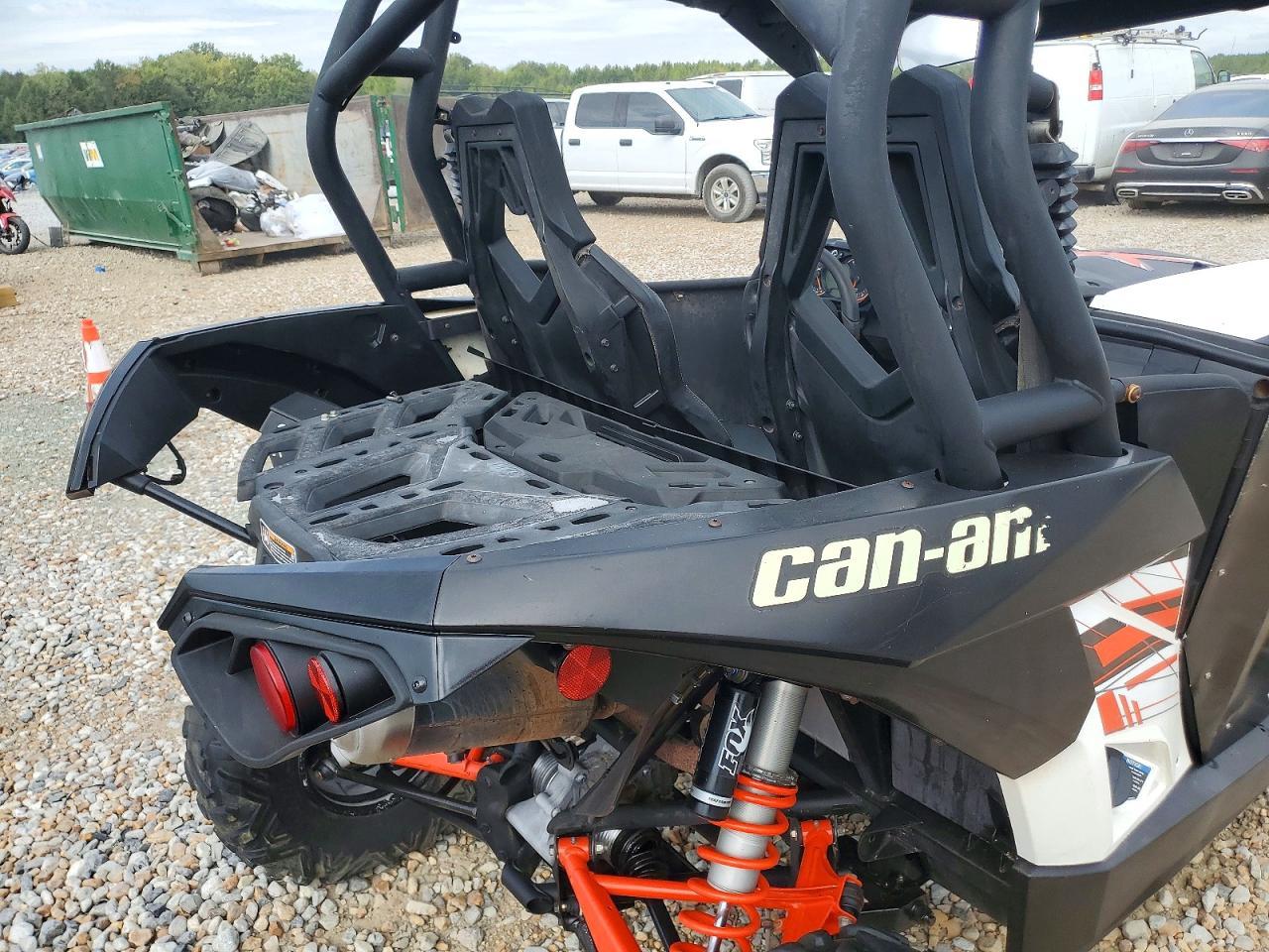 2015 Can-Am Maverick 1000R X RS DPS