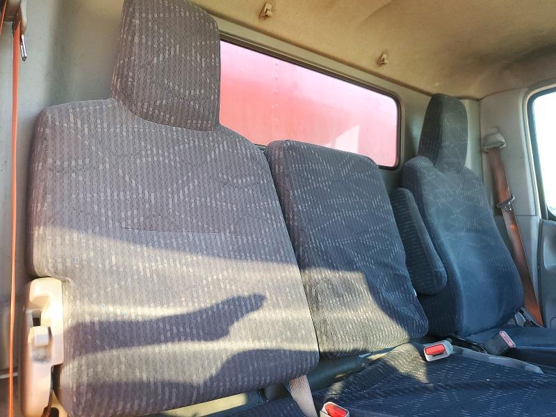 2018 Hino 195 BOX Truck