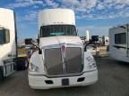 2015 Kenworth T680 Semi Truck