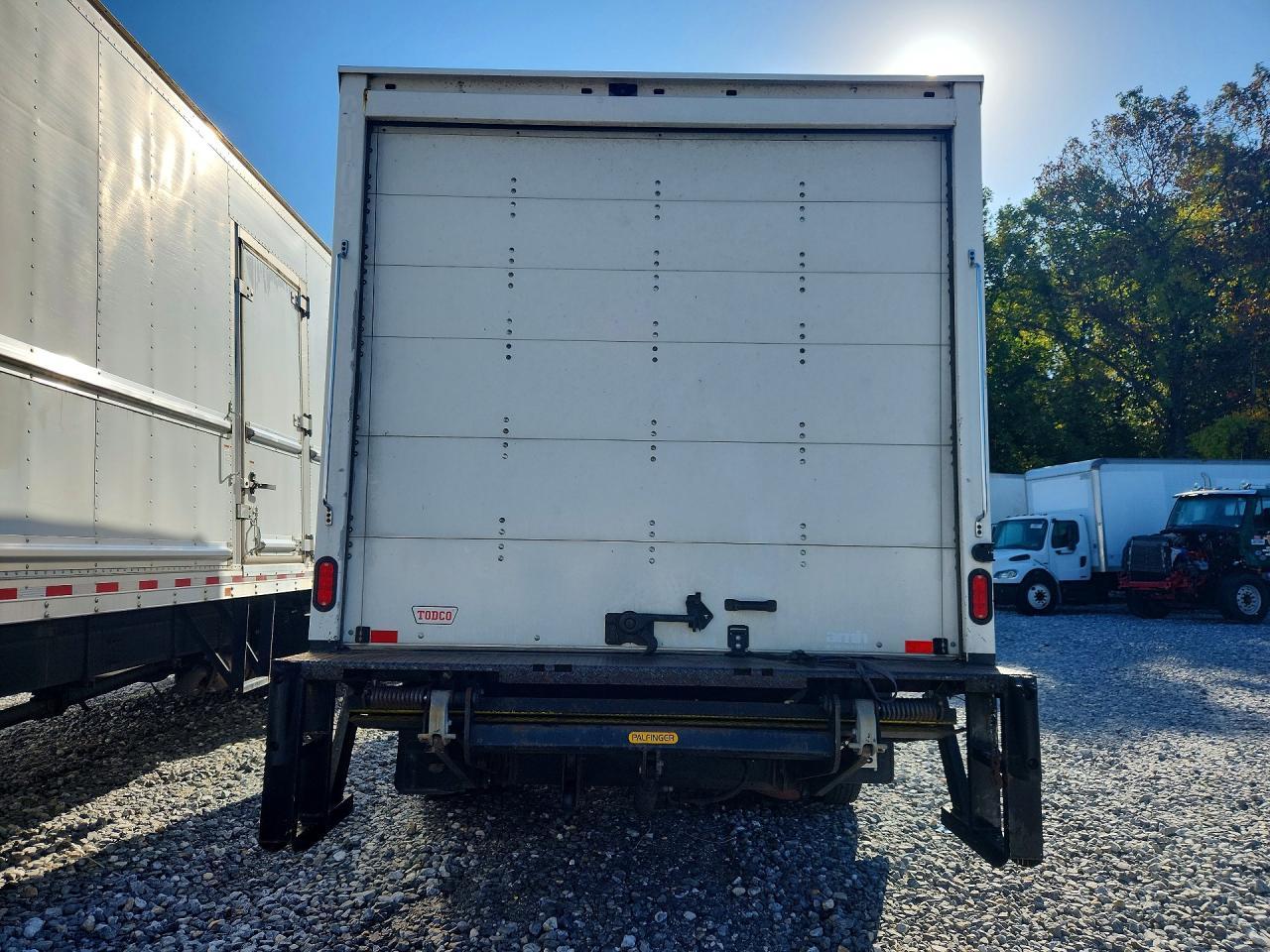 2020 Chevrolet Express BOX Truck
