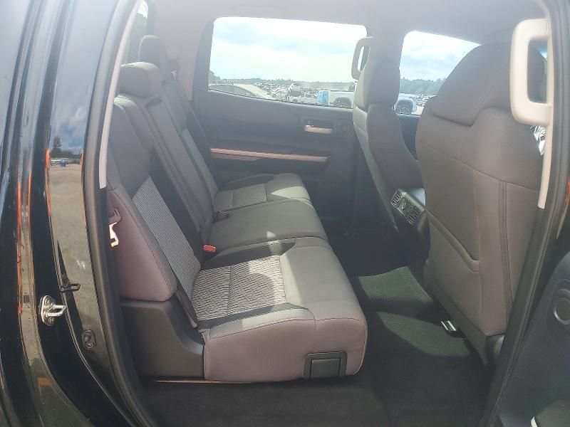 2016 Toyota Tundra Crewmax SR5