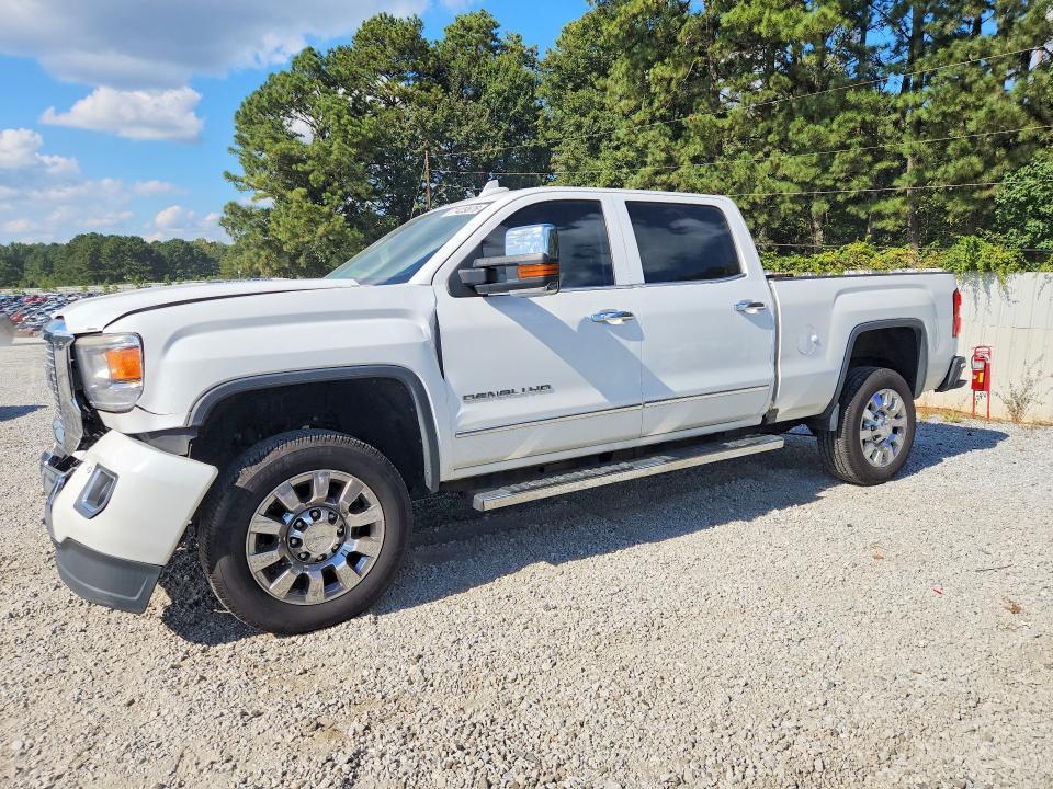 2016 GMC Sierra K2500 Denali