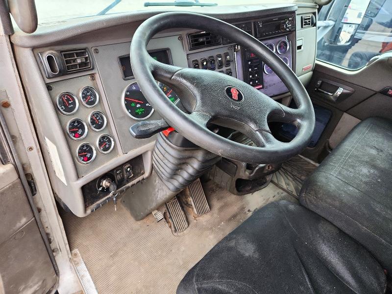 2017 Kenworth Construction T270