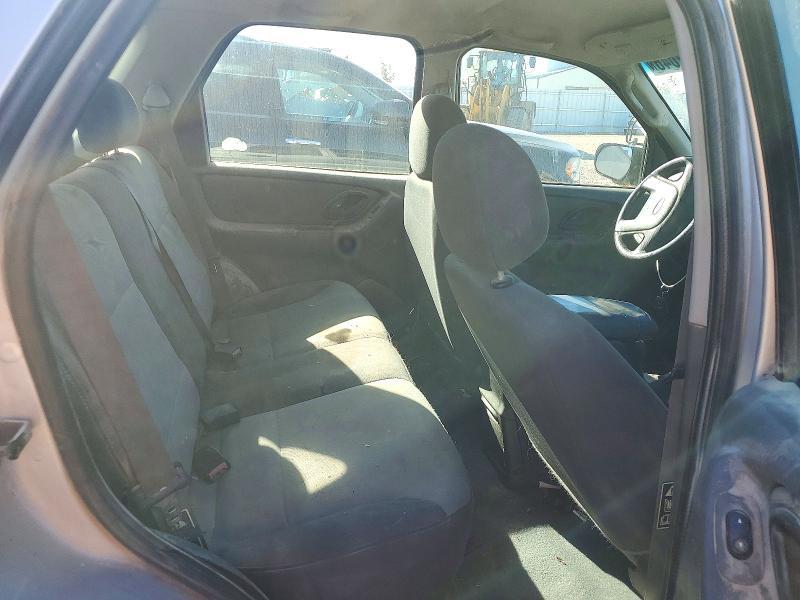 2003 Ford Escape XLS