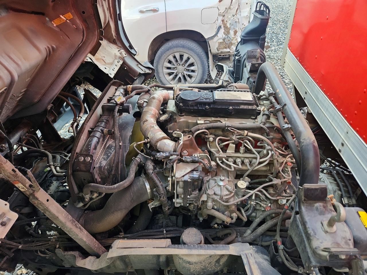 2018 Hino 195 BOX Truck