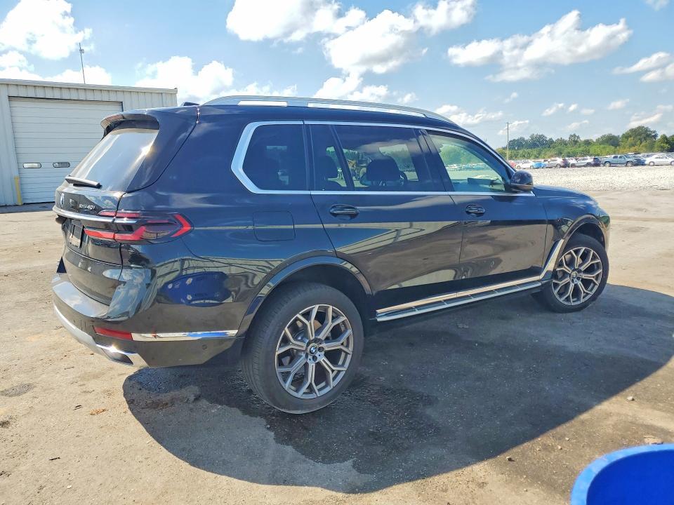 2027 BMW X7 xDrive40i