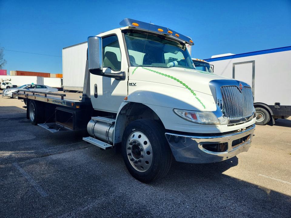 2020 International MV607