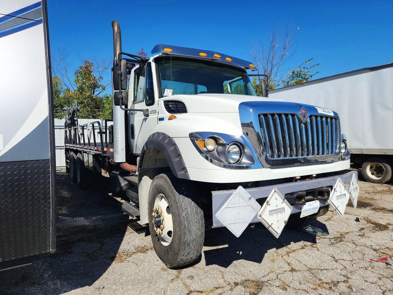 2014 International 7600 Flat BED Truck
