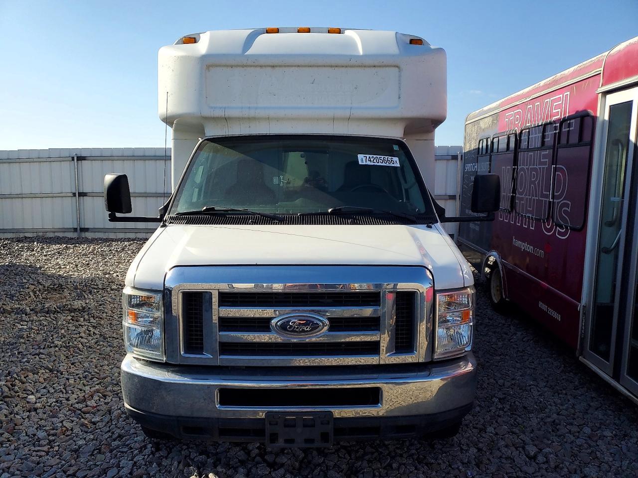 2011 Ford E450 RV
