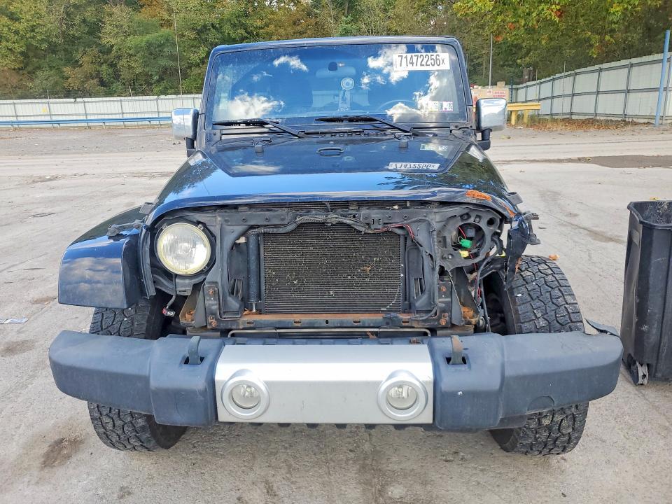 2011 Jeep Wrangler Unlimited Sahara