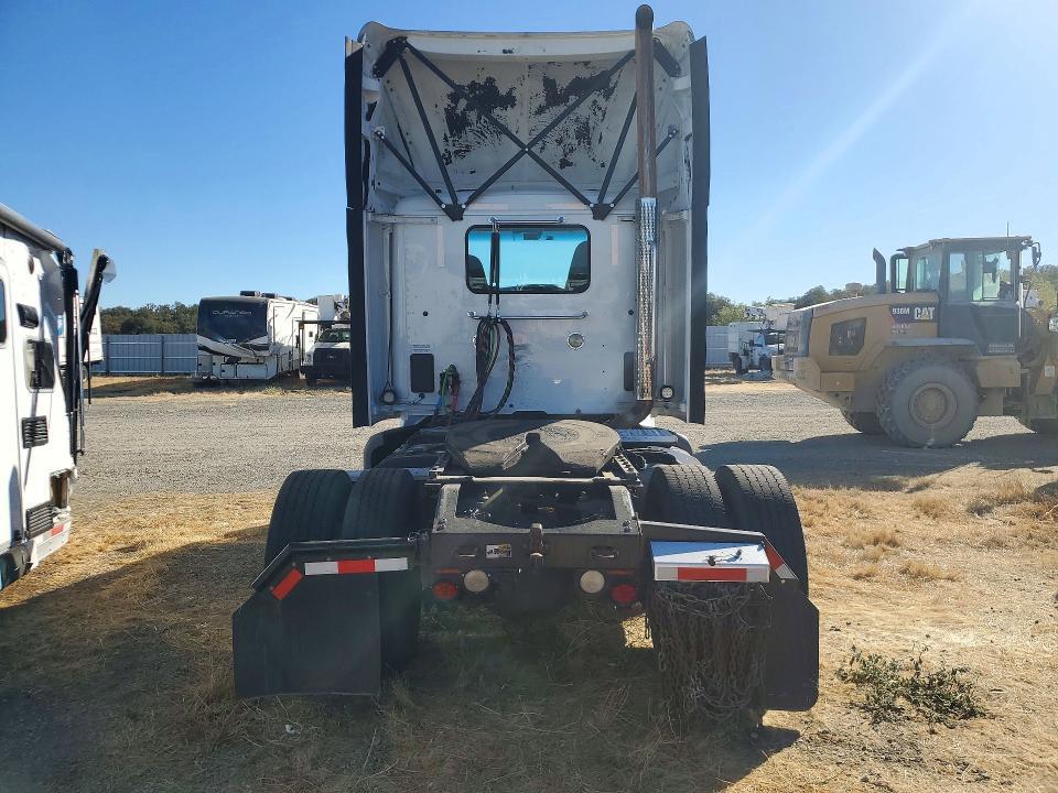 2017 Peterbilt 579 Semi Truck
