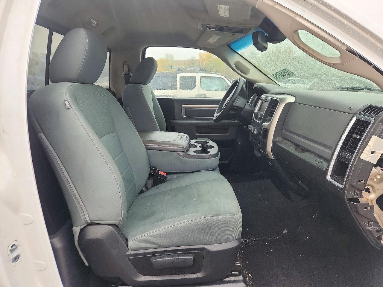 2015 Dodge RAM 1500 SLT