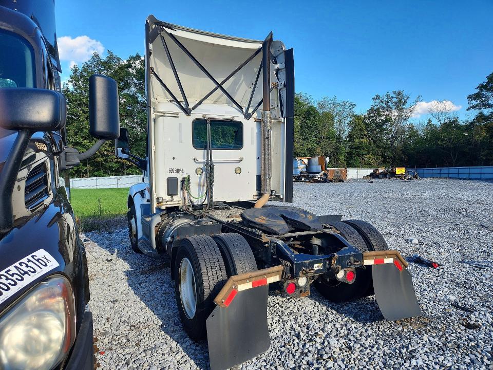 2020 Peterbilt 579 Semi Truck