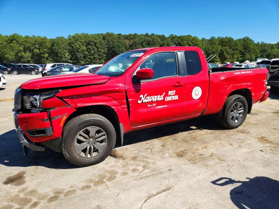 2025 Nissan Frontier SV