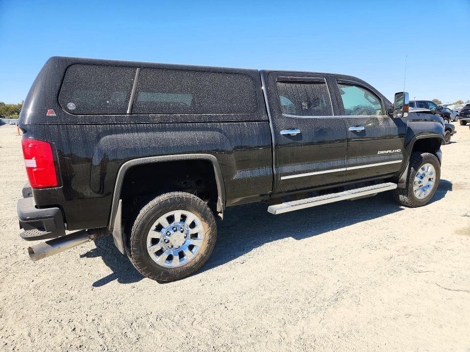 2018 GMC Sierra K2500 Denali