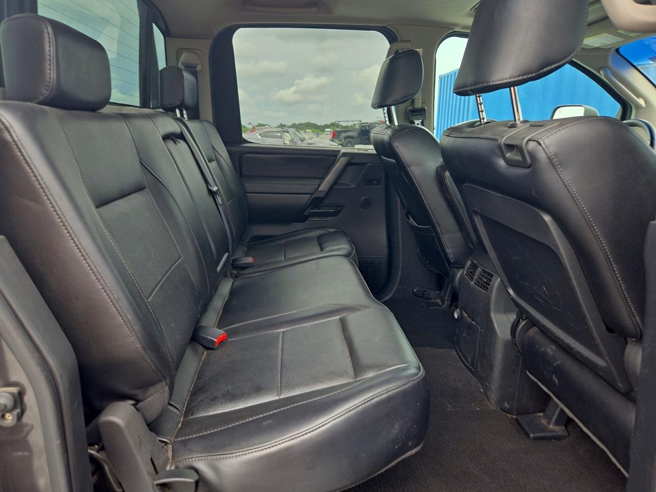2009 Nissan Titan XE