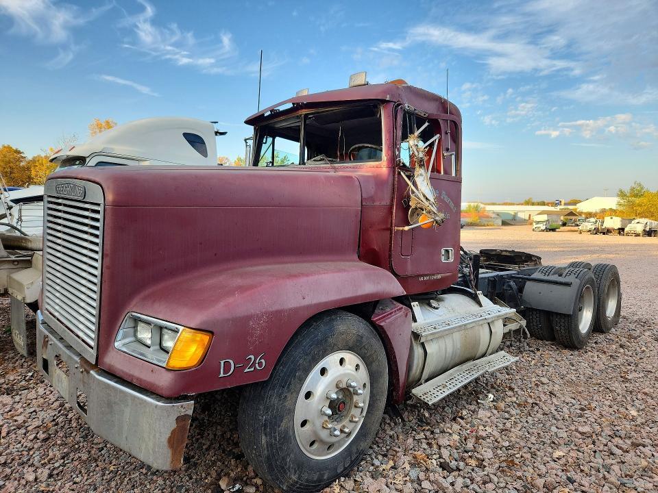 1990 Freightliner Semi Truck