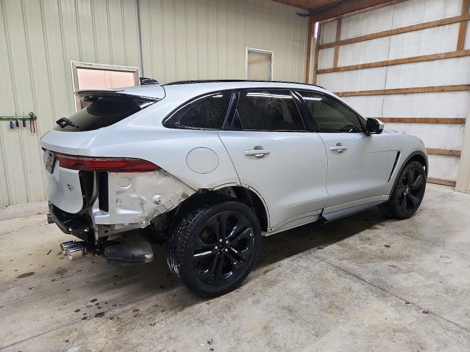 2021 Jaguar F-PACE SVR