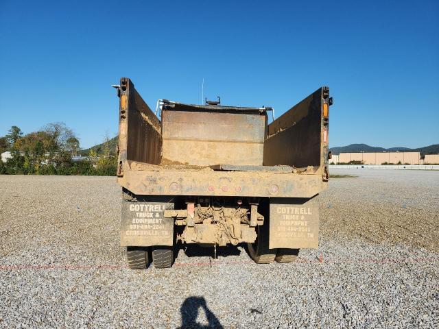 2005 GMC C7 Dump Truck