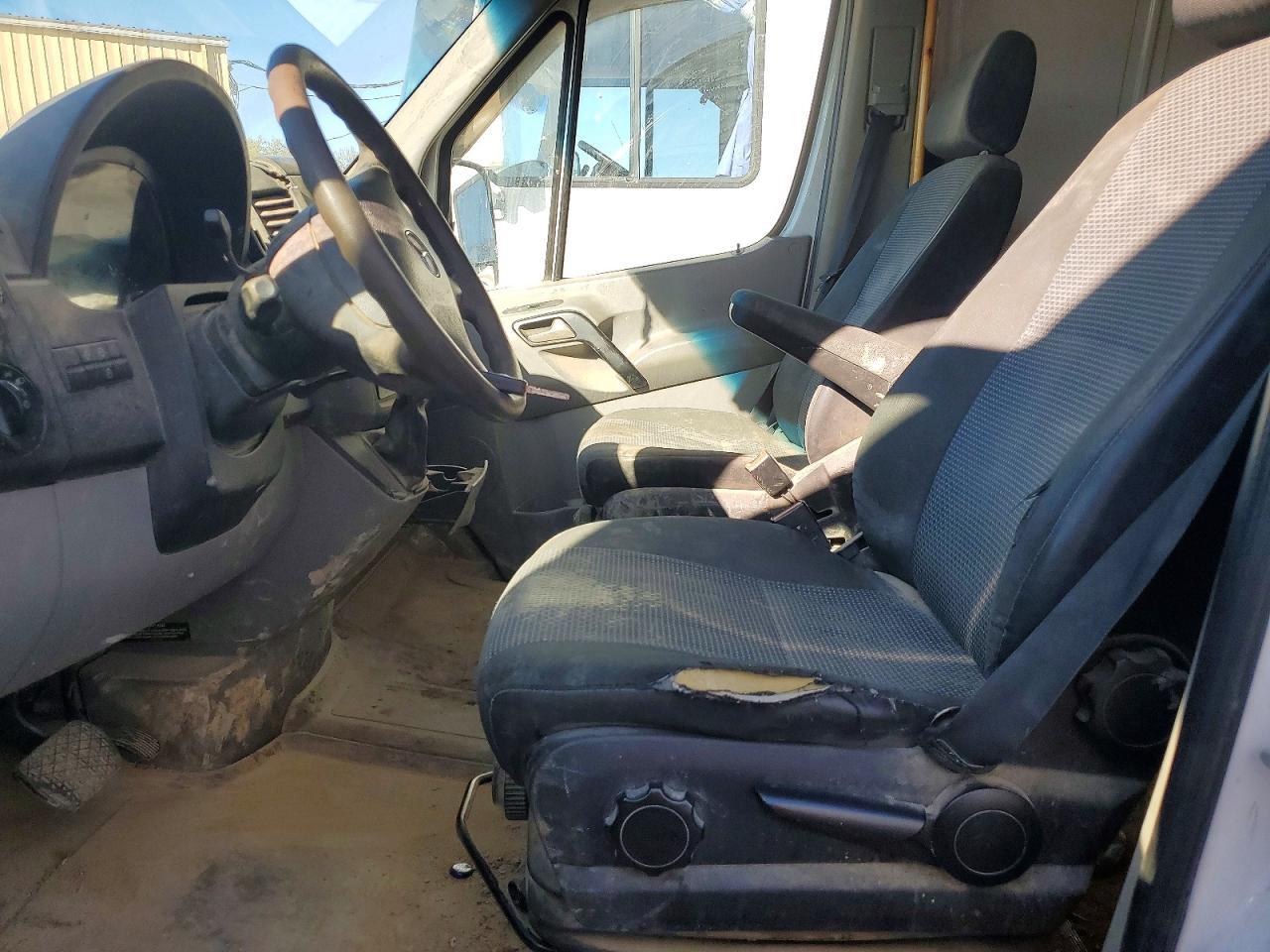 2011 Mercedes-Benz Sprinter 2500 Delivery Van