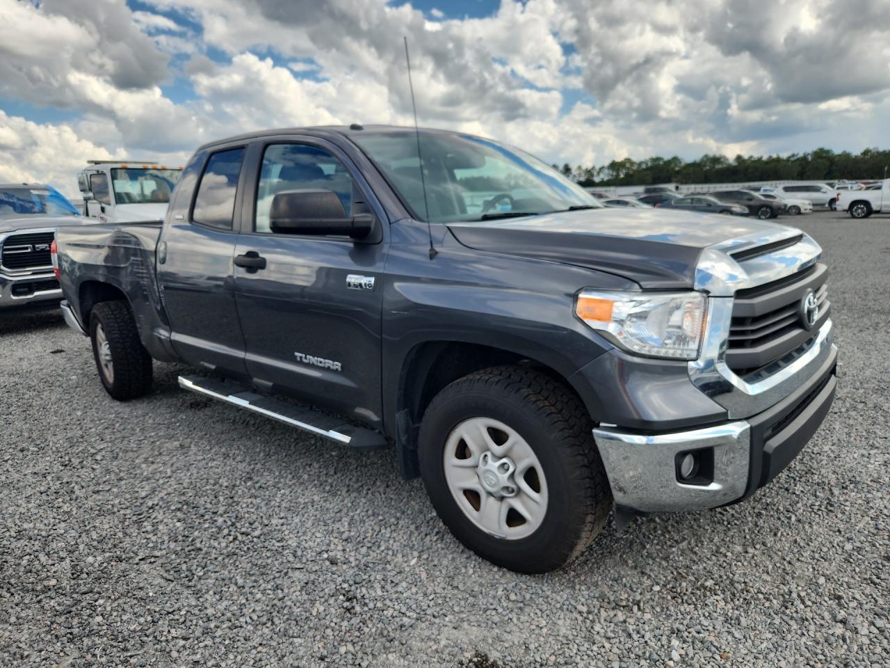 2015 Toyota Tundra SR5