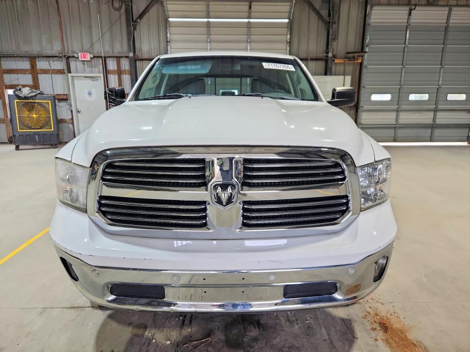 2015 Dodge RAM 1500 SLT