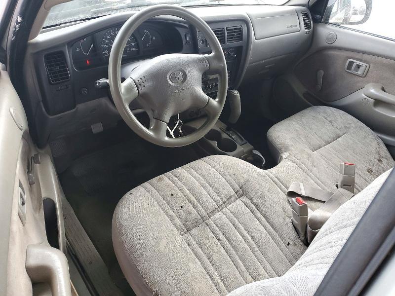 2002 Toyota Tacoma Base