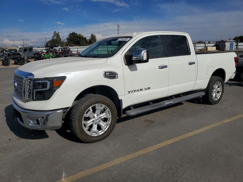 2016 Nissan Titan XD SL