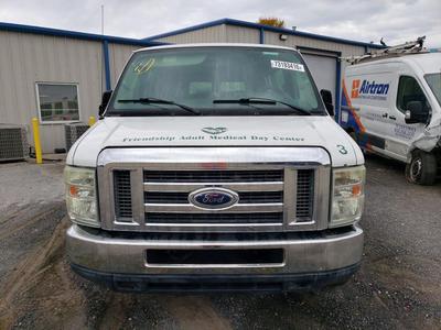 2013 Ford Econoline E350 Super Duty Wagon