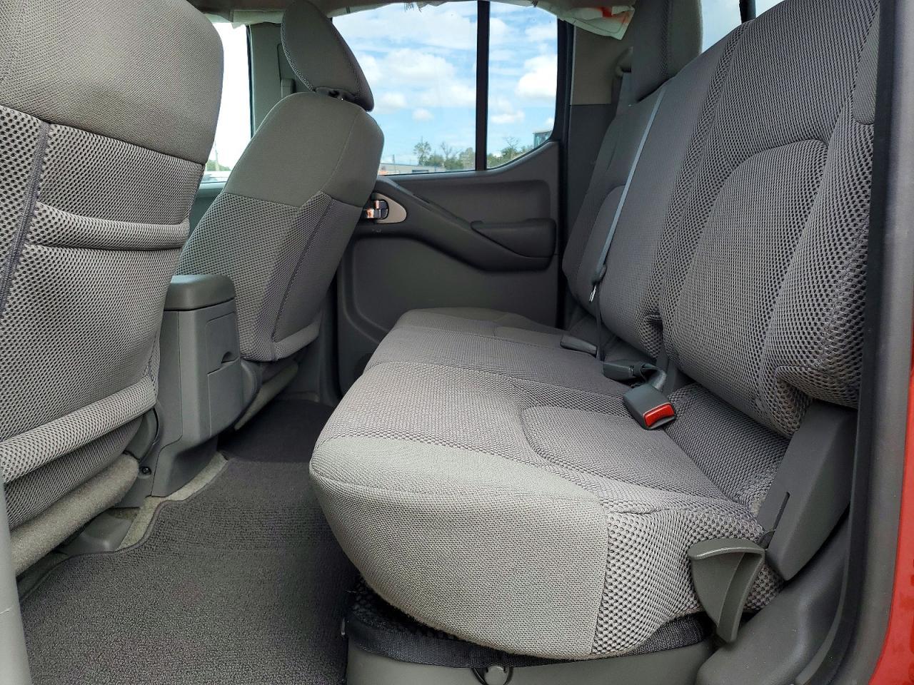 2017 Nissan Frontier SV