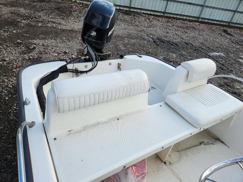2007 Boston Whaler Boat