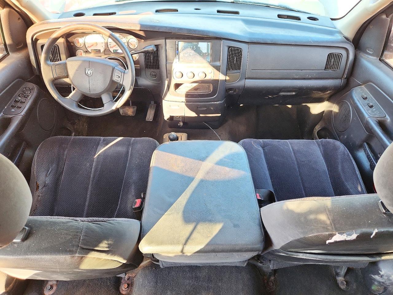 2005 Dodge RAM 1500 ST