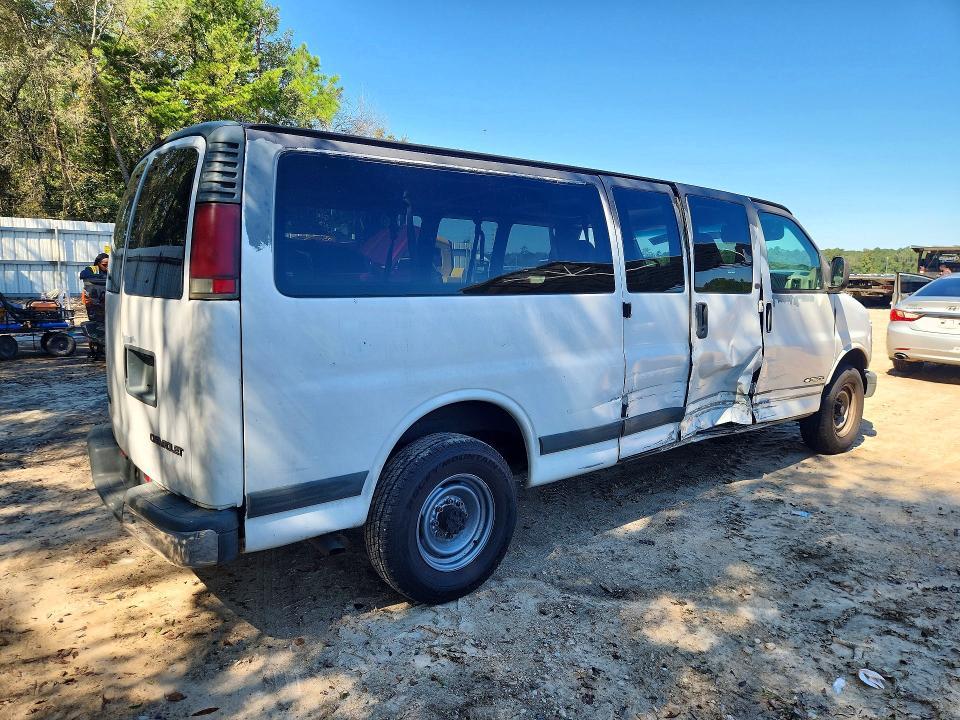 2000 Chevrolet Express G3500