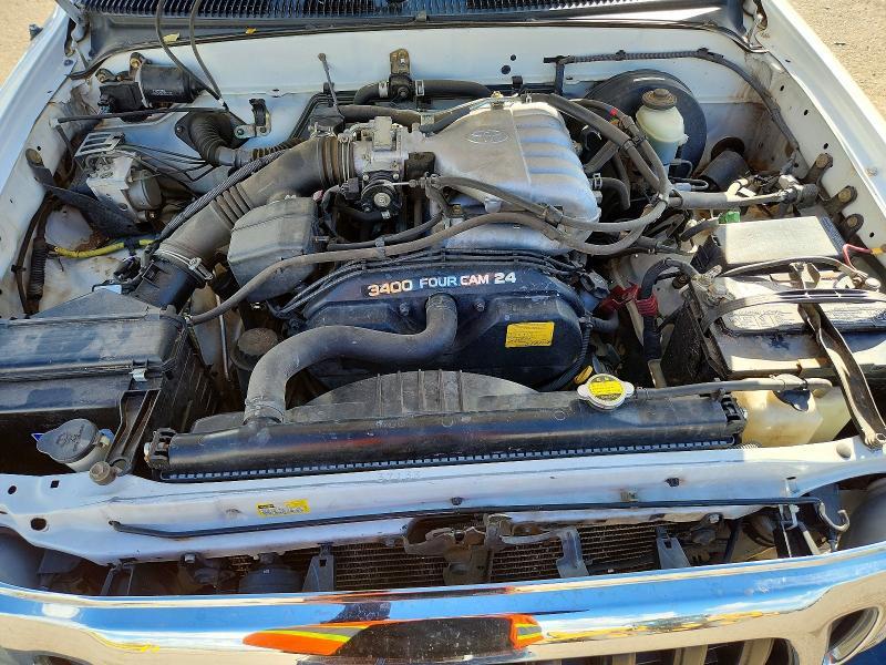 2004 Toyota Tacoma Deluxe