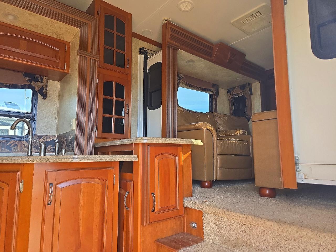 2012 Keystone Alpine Camper