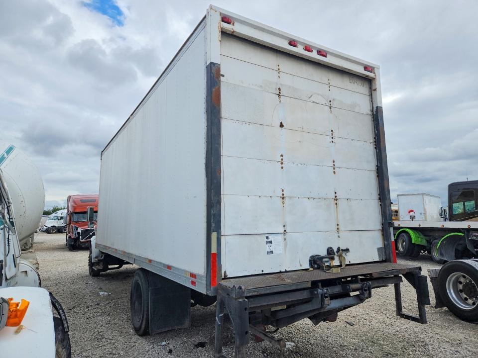 2001 International 4700 BOX Truck