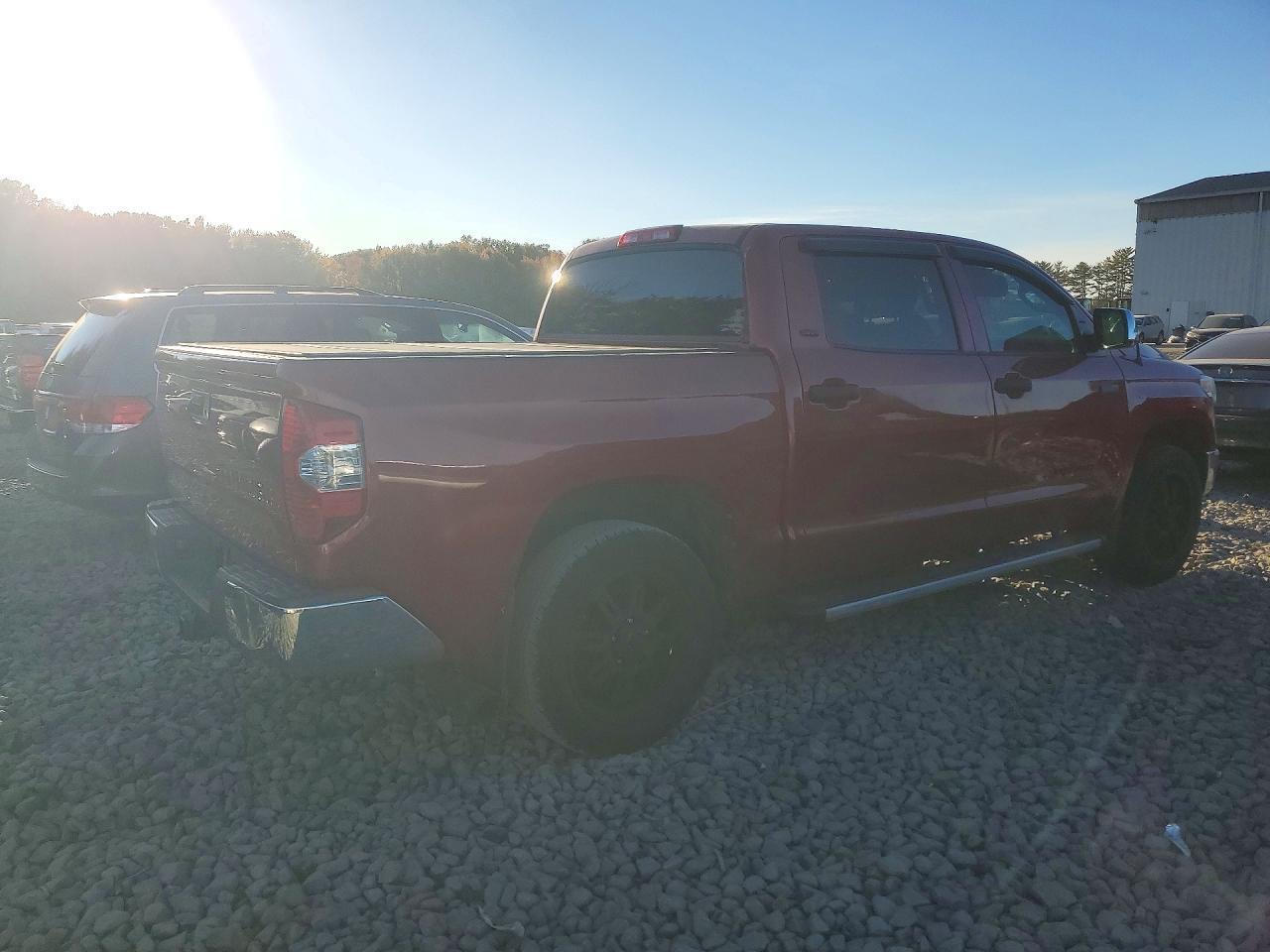 2017 Toyota Tundra SR5