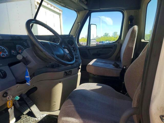 2019 Freightliner Cascadia 113 Semi Truck