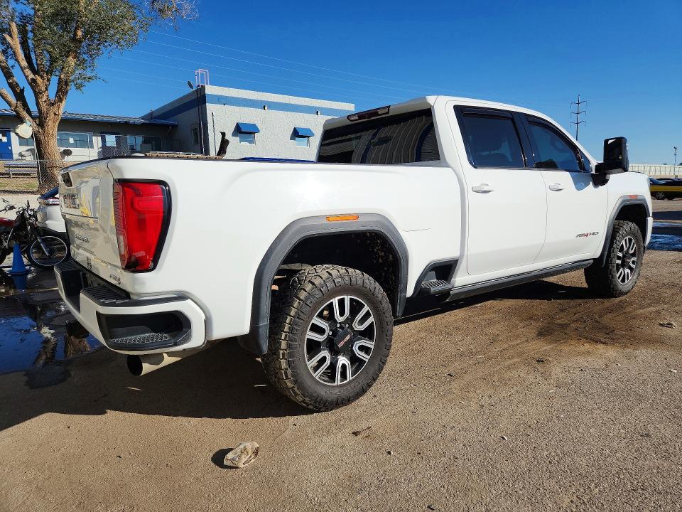 2022 GMC Sierra K2500 AT4