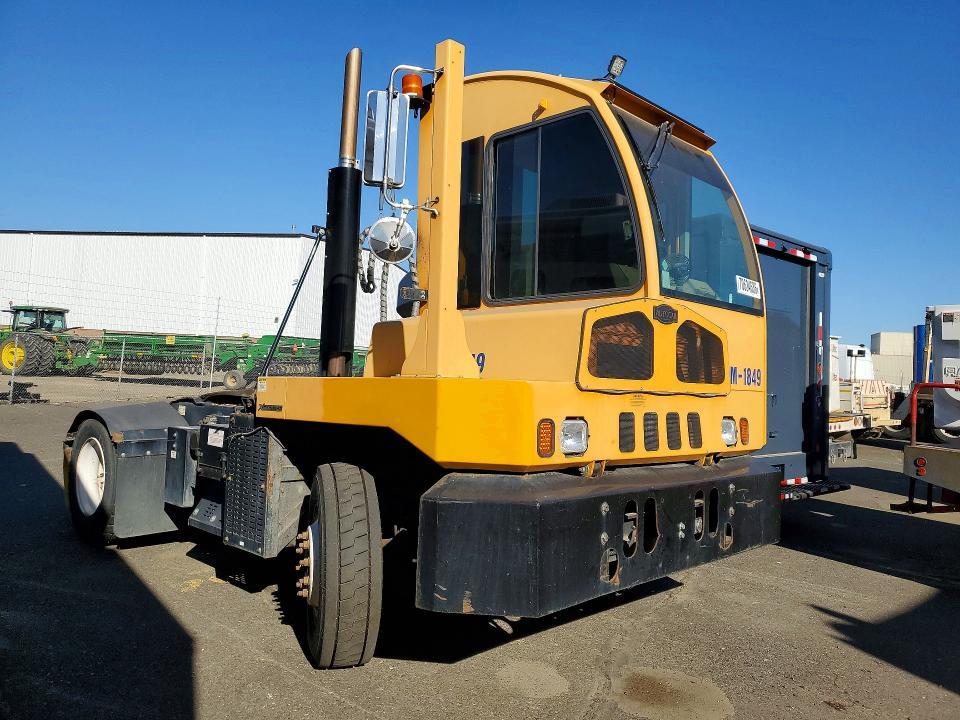 2017 Autocar Xspotter Yard Truck