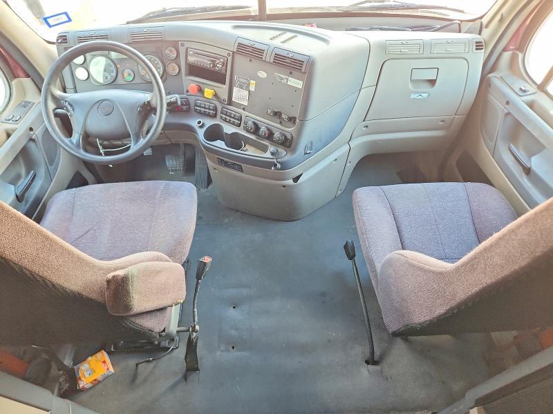 2018 Freightliner Cascadia 125 Semi Truck
