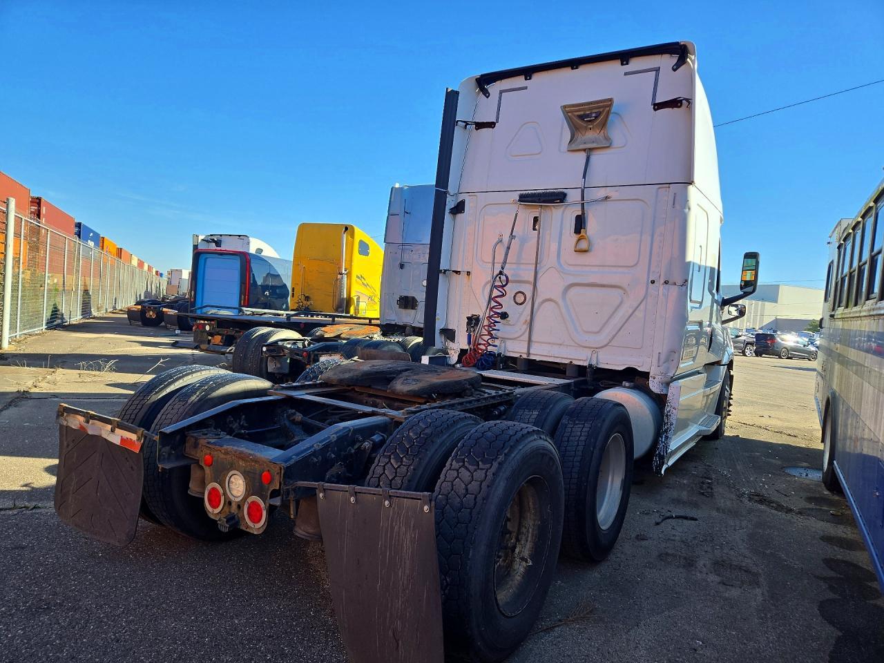 2019 Freightliner Cascadia 126