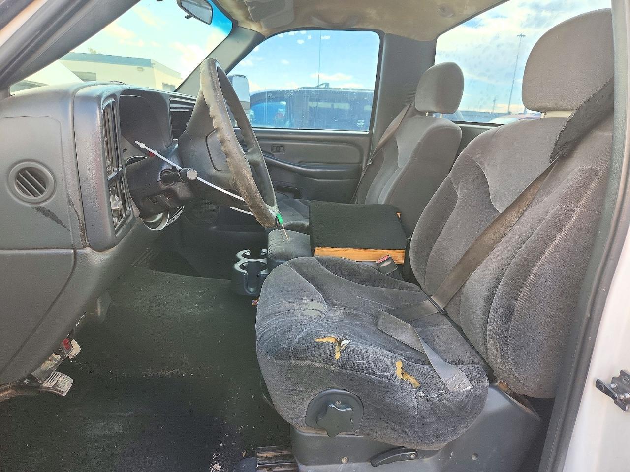 2001 GMC New Sierra C2500