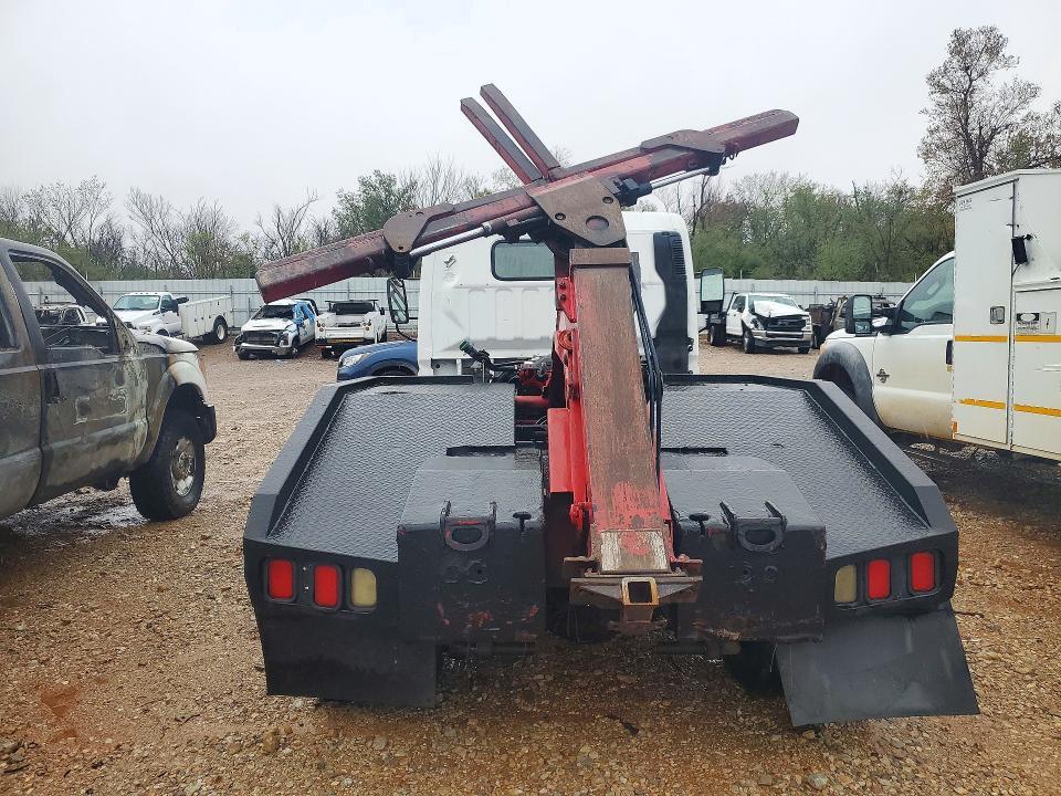2007 Sterling Mitsubishi Chassis COE 40