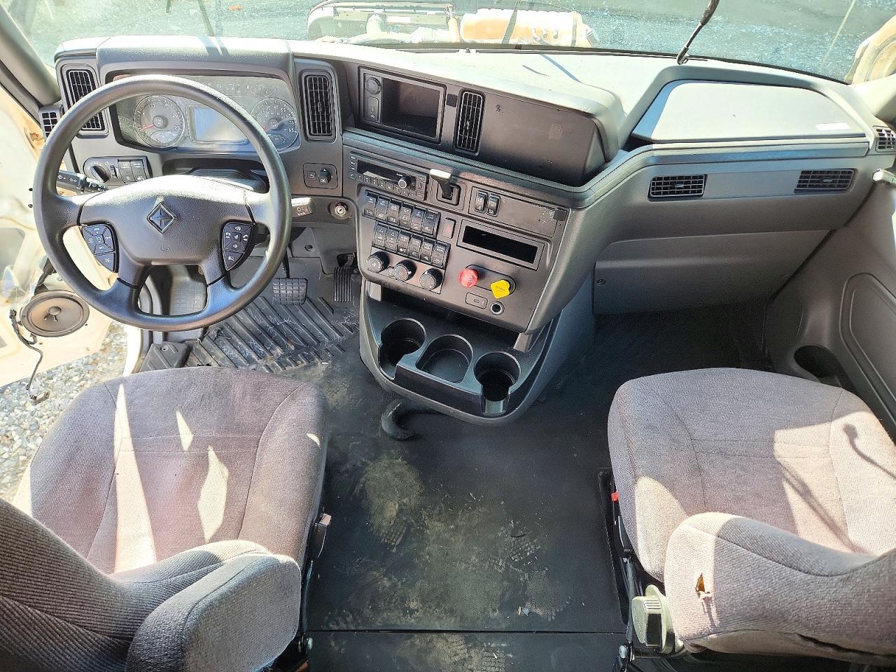 2020 International LT625 Semi Truck