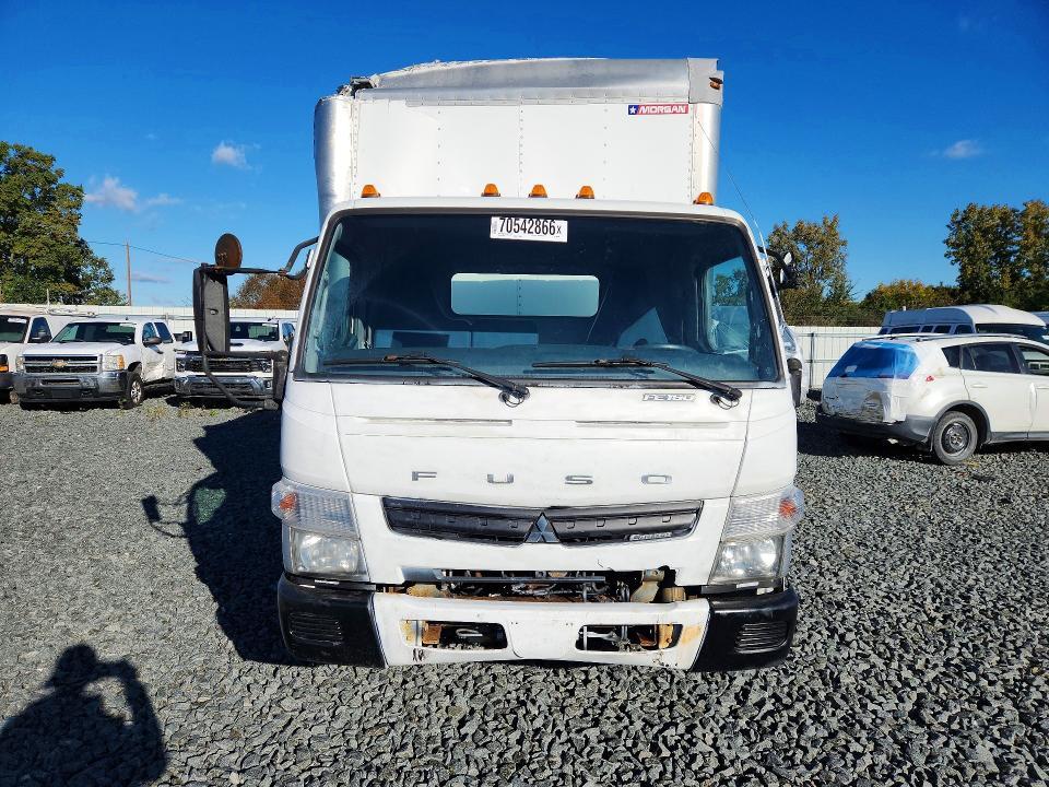 2014 Mitsubishi Fuso FEC92S BOX Truck