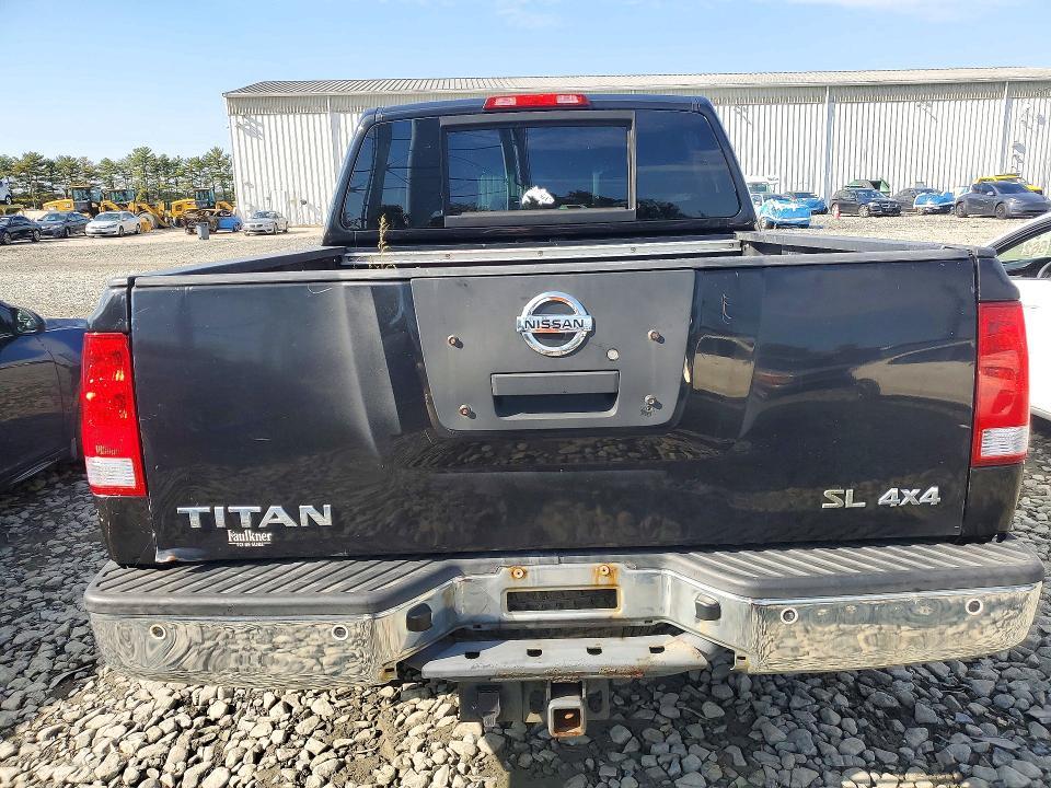 2012 Nissan Titan SV