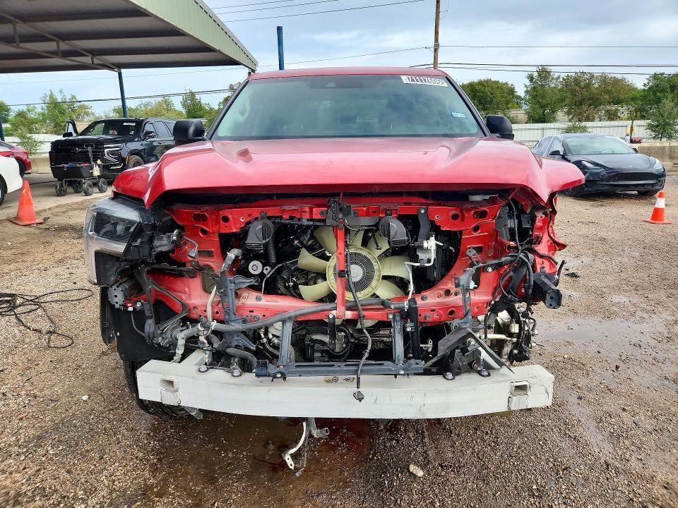 2022 Toyota Tundra Crewmax SR5