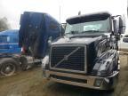 2012 Volvo VNL Semi Truck