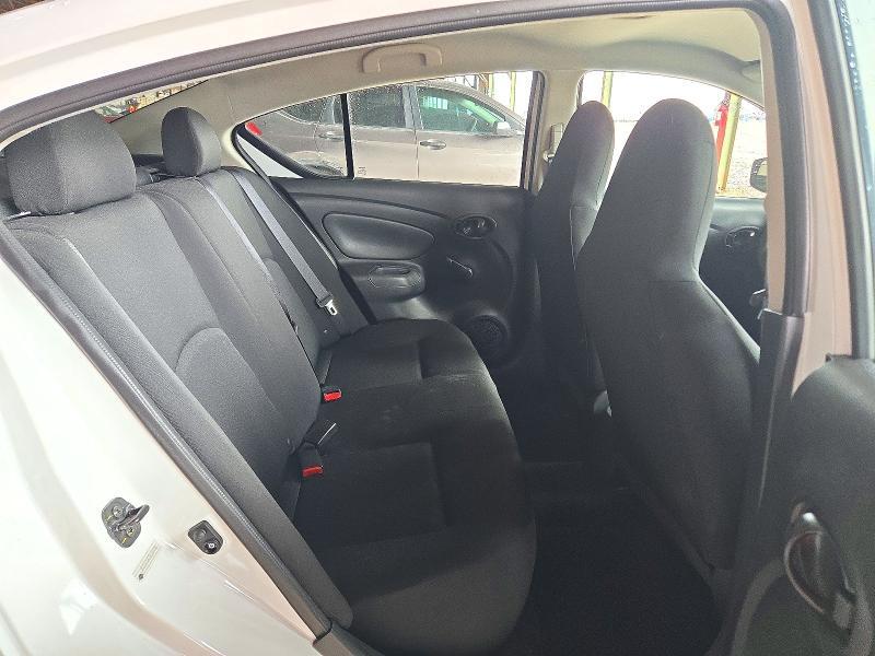 2016 Nissan Versa 1.6 S
